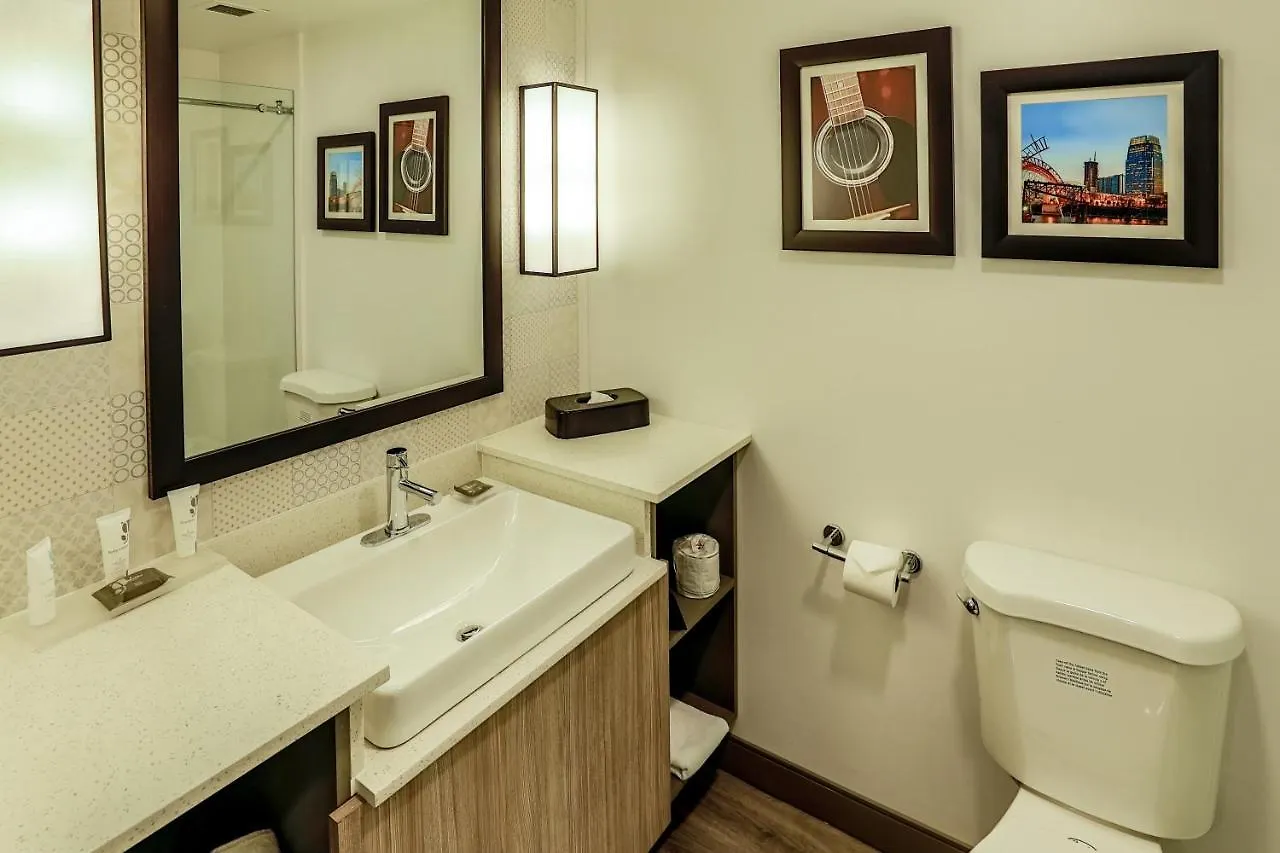 *** Hotel Country Inn & Suites By Radisson Nashville Airport Tn United States